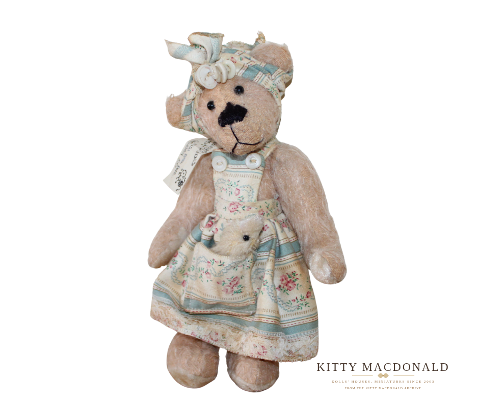 R.E.G. Bears Artist Bear Ruth Gallagher “Tilly and Her Chick” Limited Edition Artist Bear – No. 1 of 12 KM327