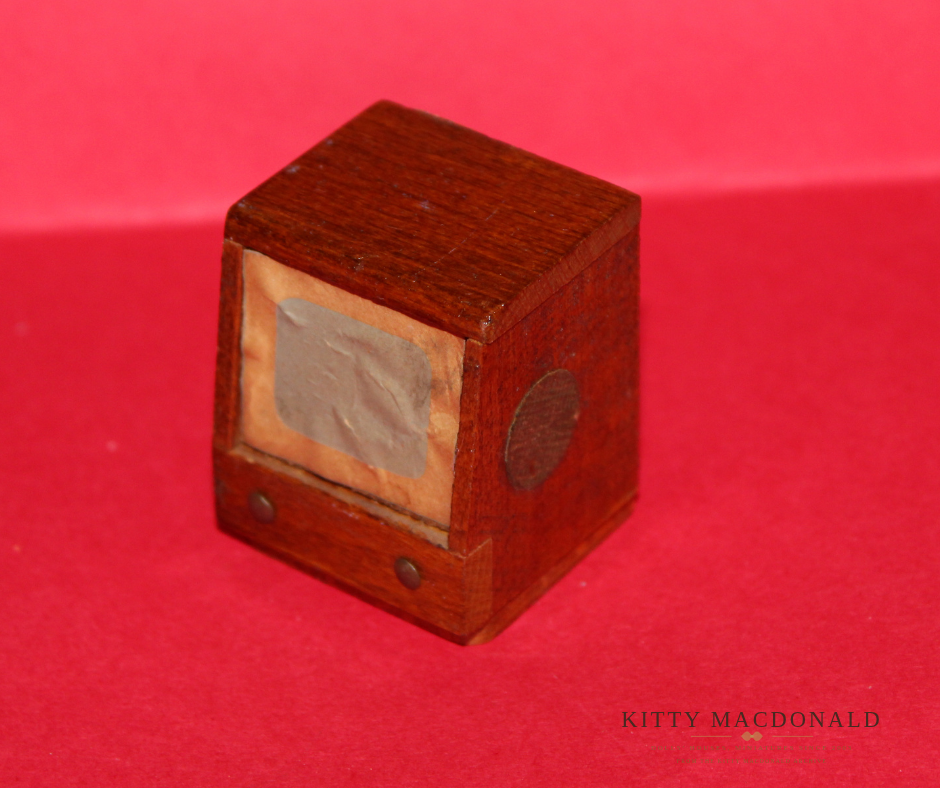 Vintage Dolls House Barton Television KM230