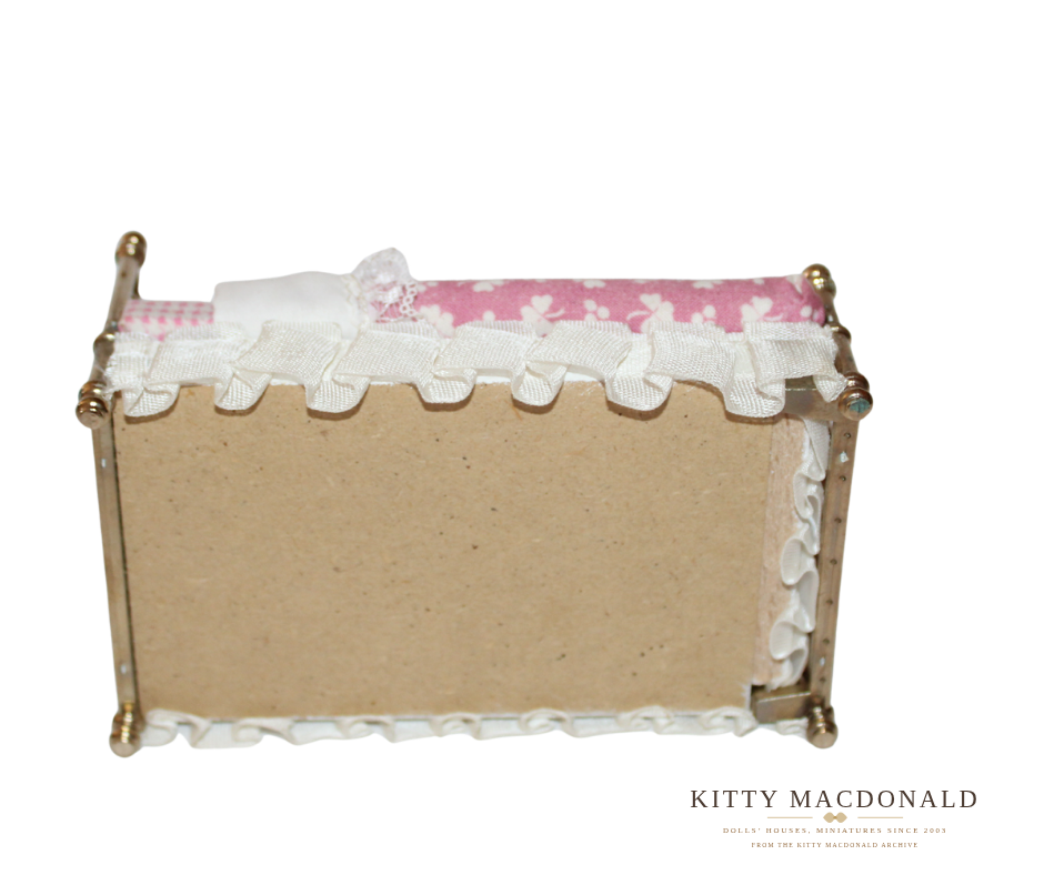 Vintage Dolls House Brass Effect Bed KM532