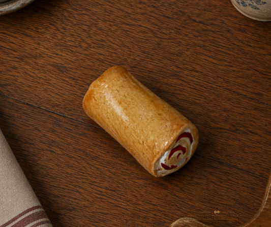 Vintage Dolls House Wren Toys Plaster Food Swiss Roll KM551