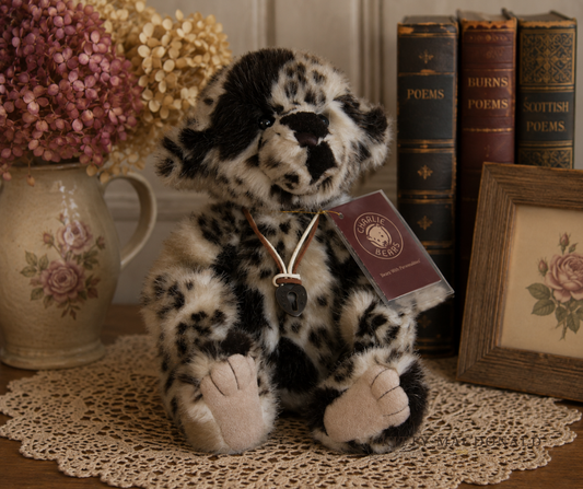 Charlie Bears Crumpet Bear KM021