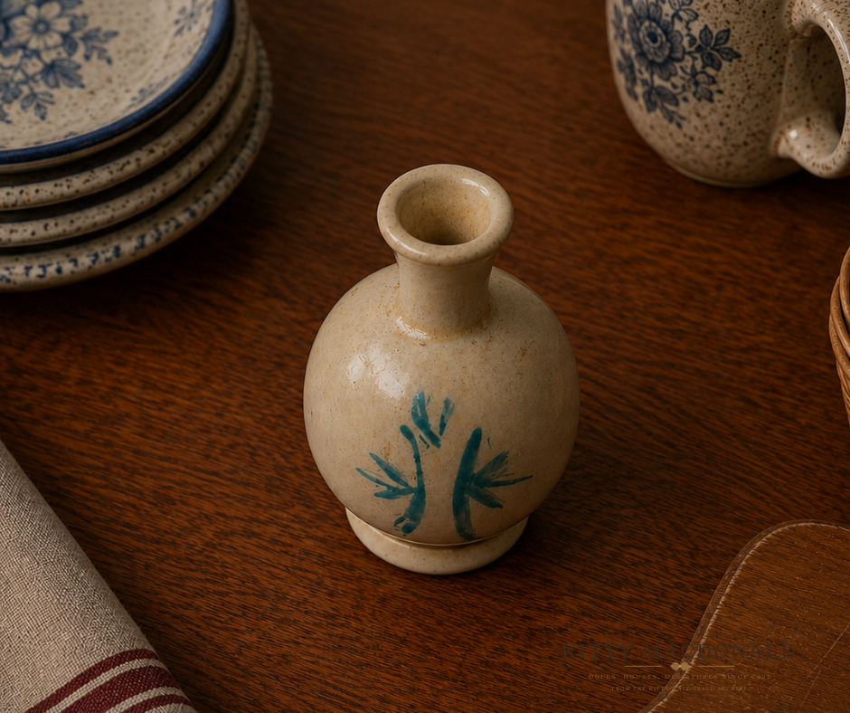 Vintage Dolls House Turned Wooden hand Painted Vase KM570