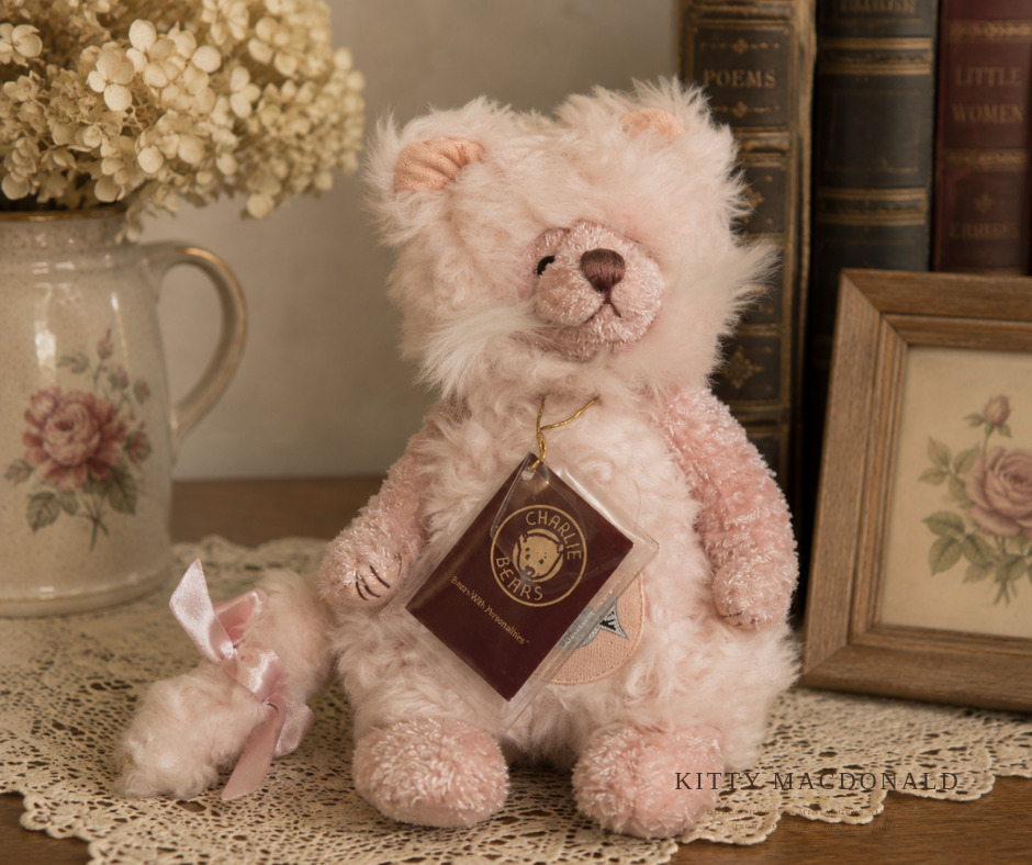 Charlie Bears Cat Nap Bear KM015