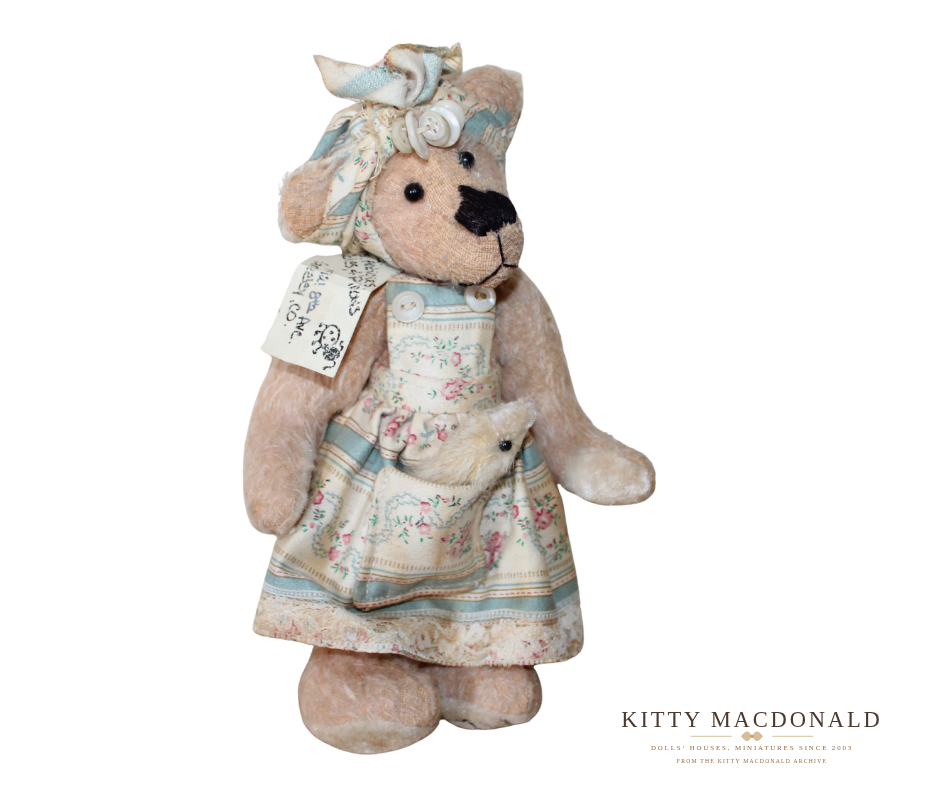R.E.G. Bears Artist Bear Ruth Gallagher “Tilly and Her Chick” Limited Edition Artist Bear – No. 1 of 12 KM327
