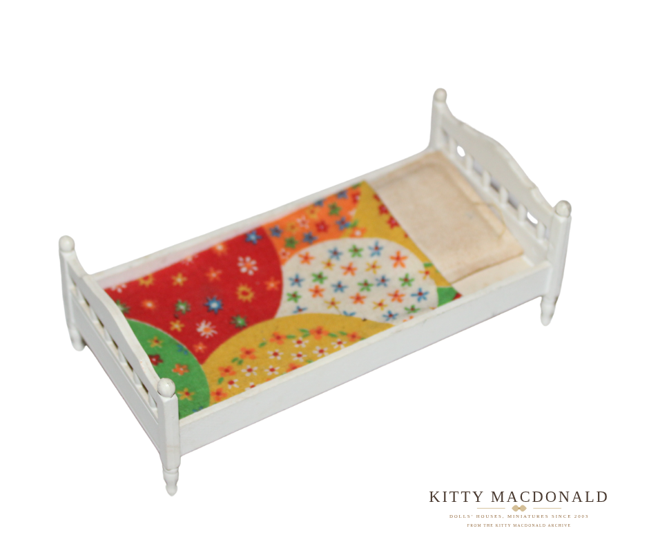 Vintage Dolls House Lundby Bed KM220