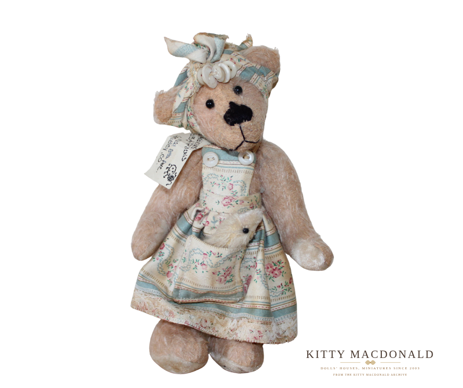 R.E.G. Bears Artist Bear Ruth Gallagher “Tilly and Her Chick” Limited Edition Artist Bear – No. 1 of 12 KM327