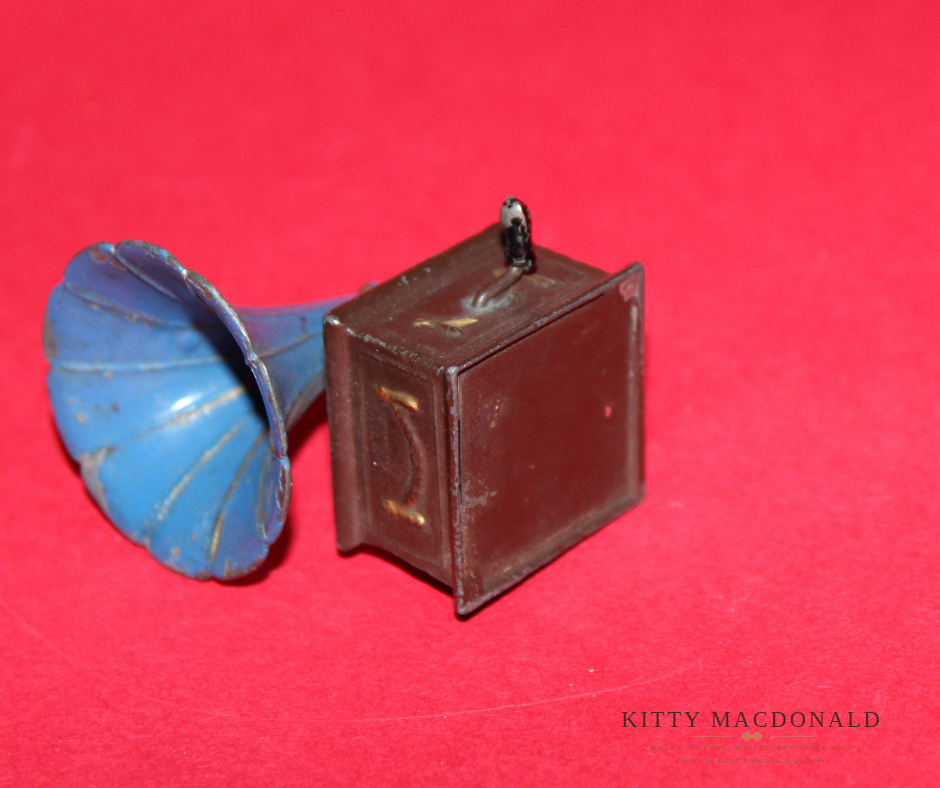 Antique German Dolls House Gerlach Gramophone KM404