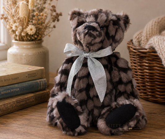 Charlie Bears Smokey Bear KM002