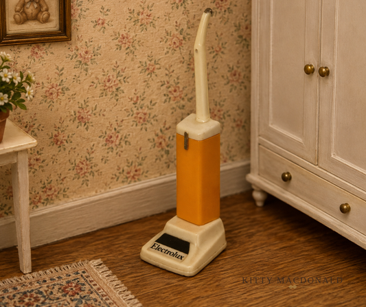 Vintage Dolls House Barton Electrolux Vacuumn Cleaner KM754