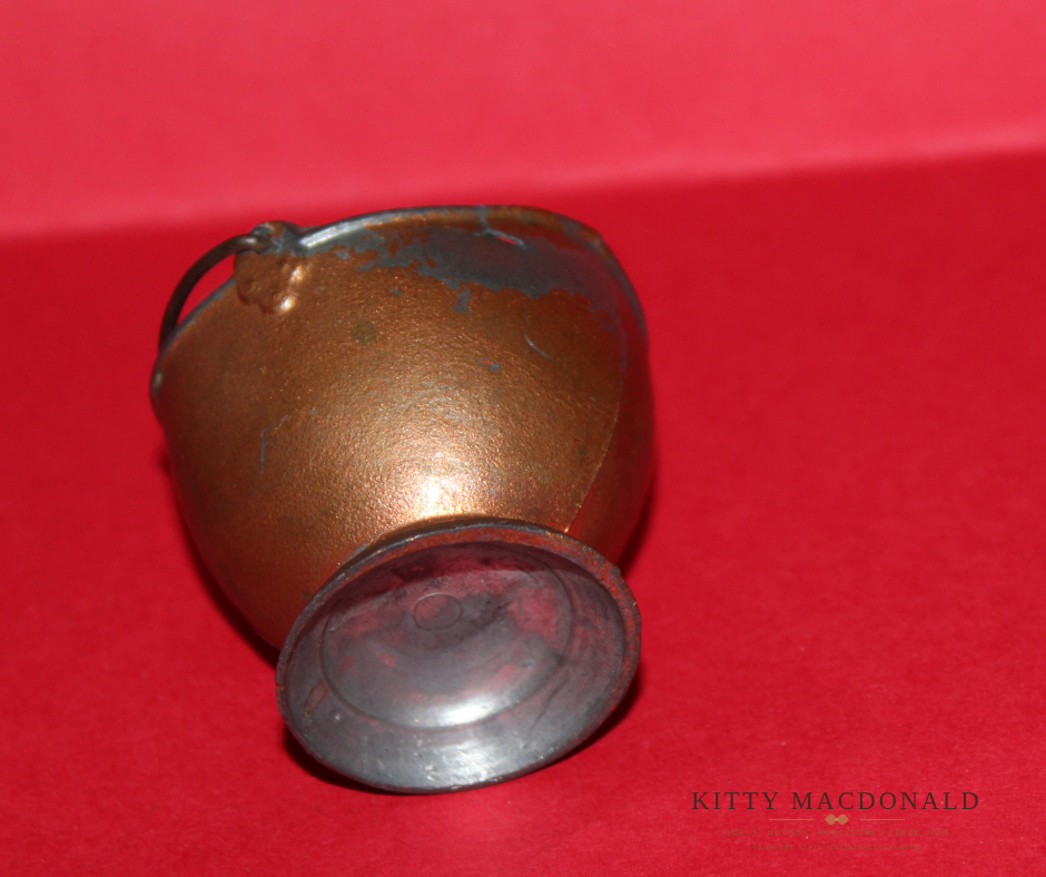 Vintage Britains Dolls House Coal Scuttle Bucket KM165