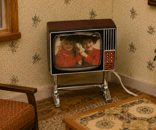 Vintage Dolls House Lundby Light Up TV KM517