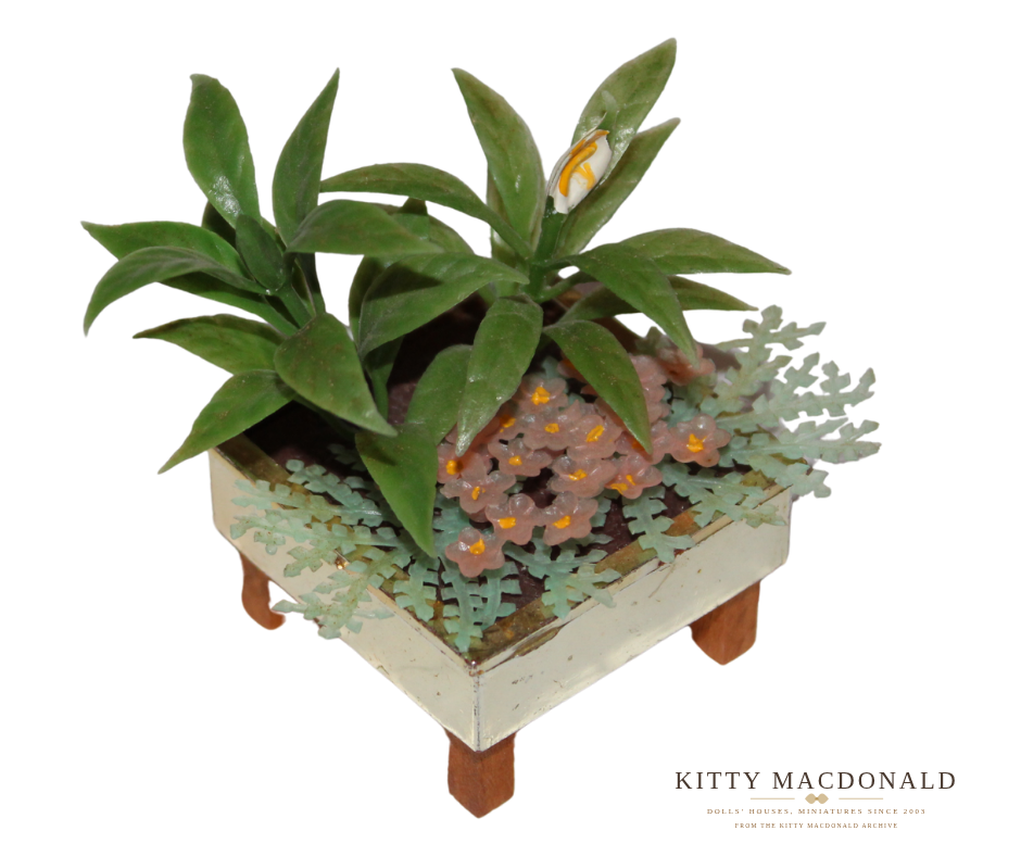 Vintage Dolls House Lundby Planter KM055