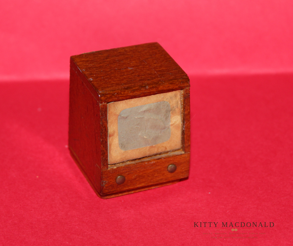 Vintage Dolls House Barton Television KM230