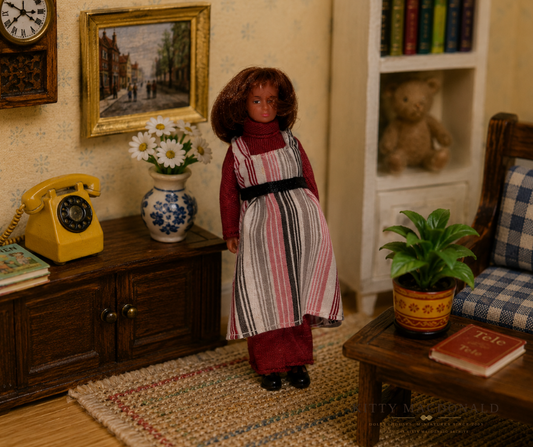 Vintage Dolls House Lundby Pregnant Christine Doll KM063