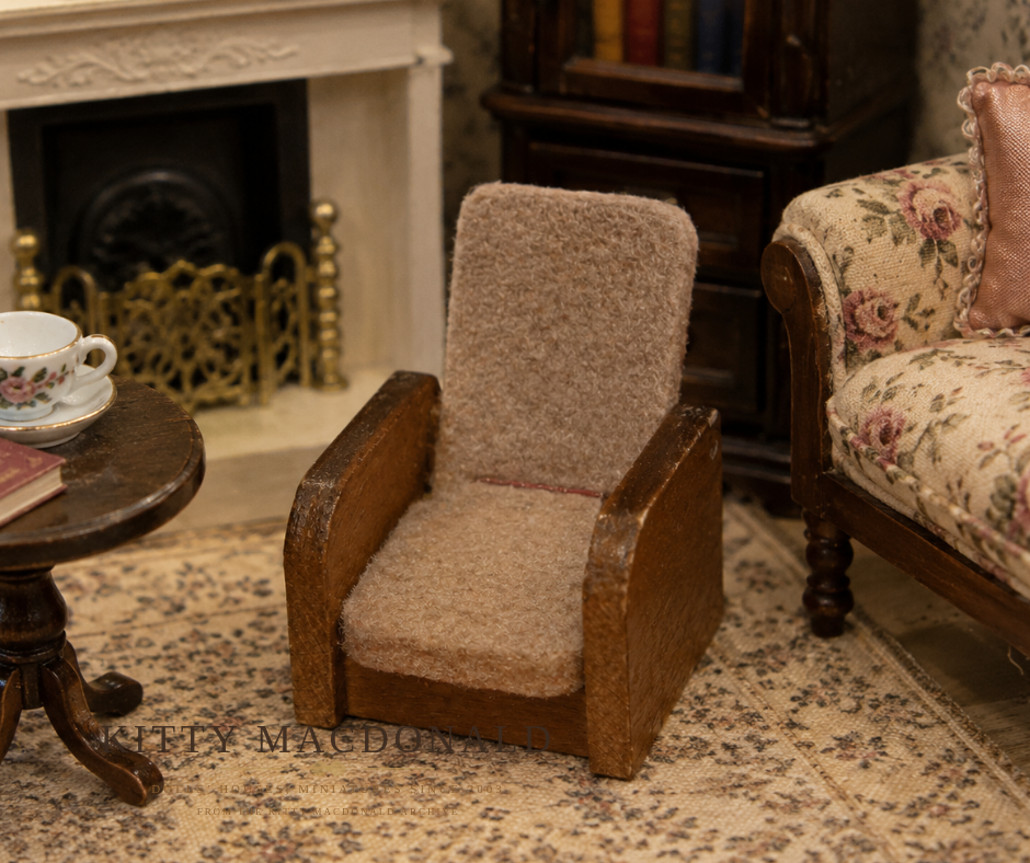 Vintage Dol Toi Dolls  House Reclining Armchair  KM359