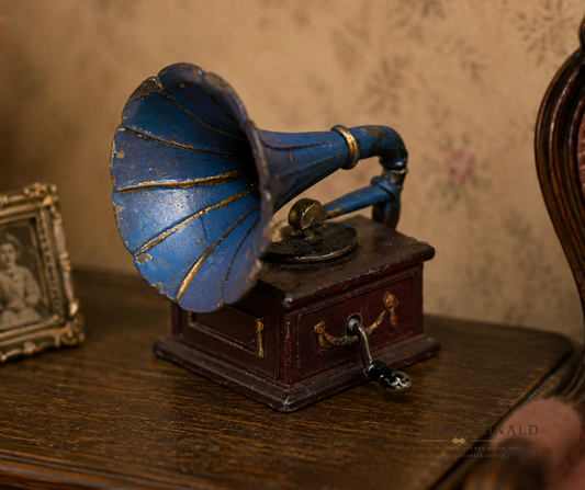 Antique German Dolls House Gerlach Gramophone KM404